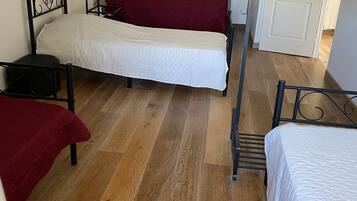 4 chambres, lit parapluie, Wi-Fi gratuit, draps fournis