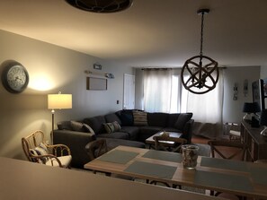 Smart TV - Peaceful Geneva Matterhorn Villa at Interlaken (Lake Geneva)