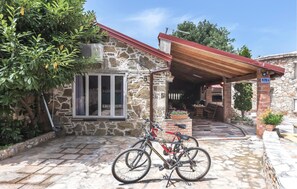 Exterior - Stunning home in Peroj (Peroj)