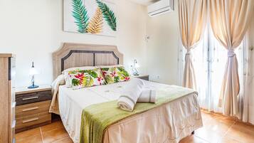 3 dormitorios, wifi gratis, ropa de cama