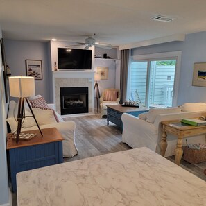 3 bedrooms, iron/ironing board, travel cot, free WiFi