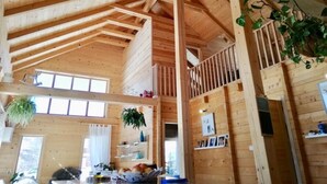 Living room - Lovely 4-bed Cottage in Kolasin (Kolašin)
