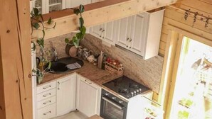 Private kitchen - Lovely 4-bed Cottage in Kolasin (Kolašin)