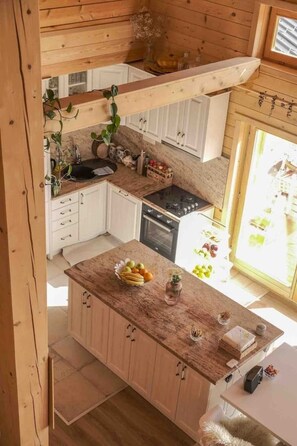 Cottage, Multiple Beds | Private kitchen | Fridge, microwave, oven, stovetop - Lovely 4-bed Cottage in Kolasin (Kolašin)