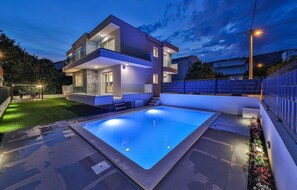 Opvarmet pool