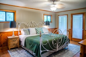 4 dormitorios, tabla de planchar con plancha, cuna de viaje y wifi