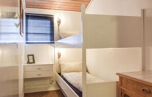 3 bedrooms, free WiFi, bed sheets