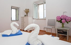 3 chambres, Wi-Fi gratuit, draps fournis