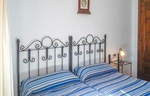 3 bedrooms, free WiFi - Amazing apartment in Genalguacil (Genalguacil)