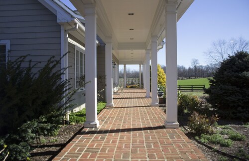 Quiet, Spacious House Close to SML and Liberty University