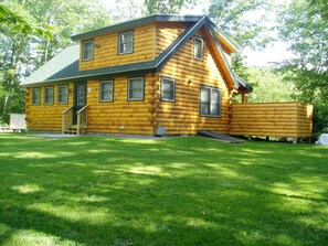 Exterior - Custom Log Cabin on Wild Ammonoosuc River (Bath)