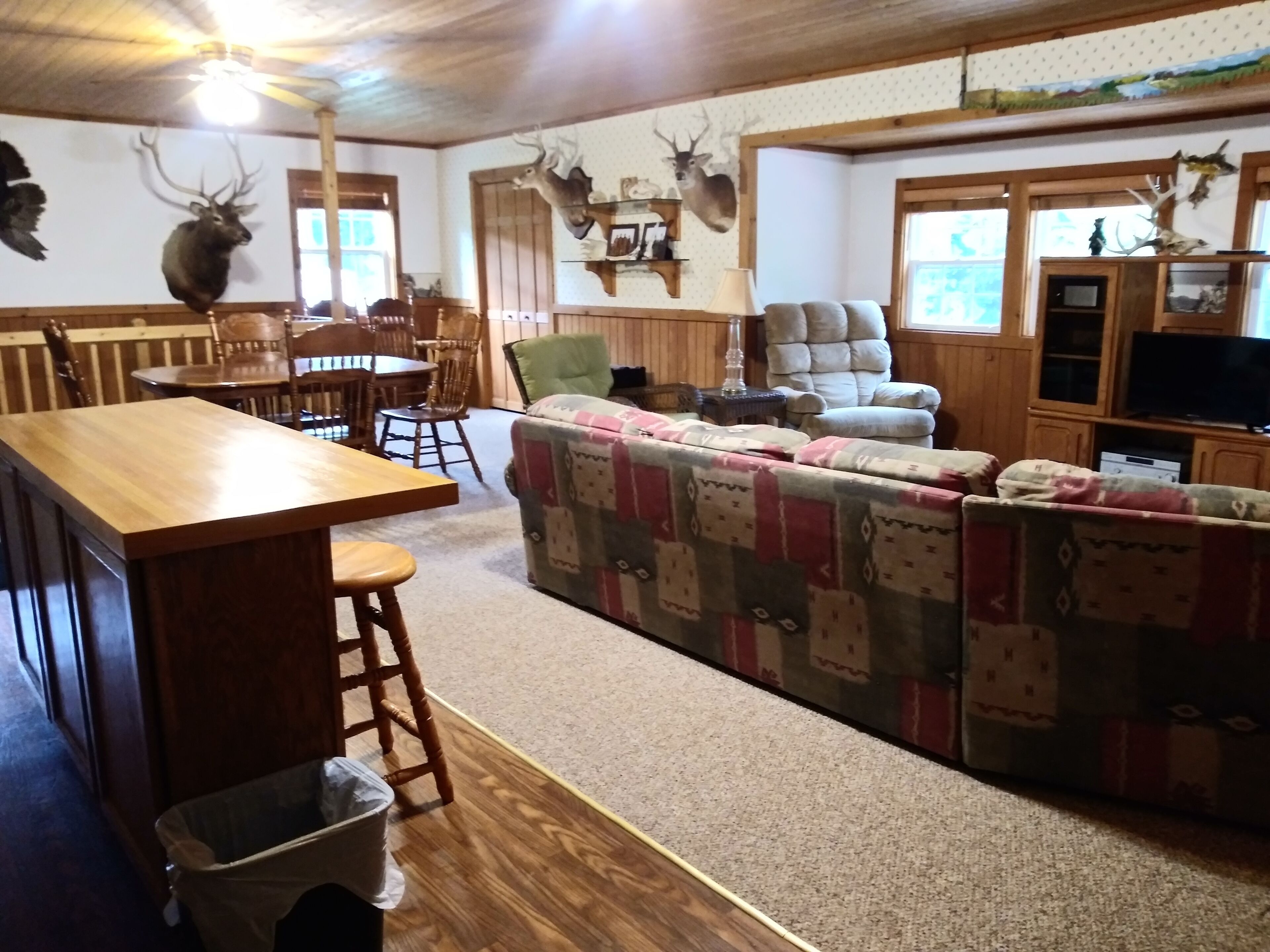 Apartment with lake access