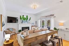 TV, stereo, offices - Relaxed beach home near 30A w/ pool (Santa Rosa Beach)