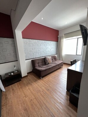 Living area - Hotel Florencia Plaza (Medellín)