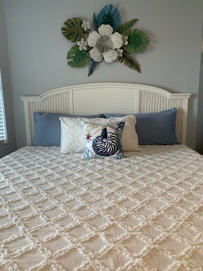 3 bedrooms, iron/ironing board, travel cot, free WiFi