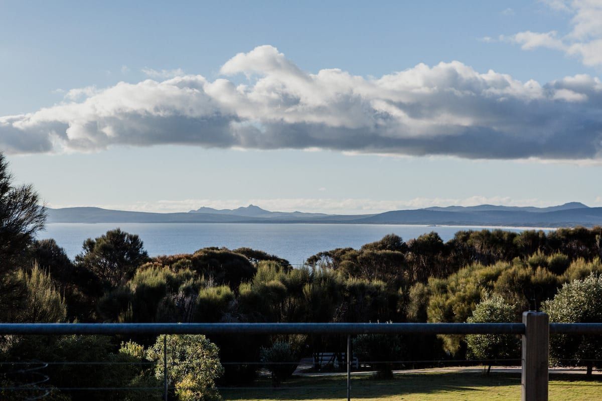 A luxurious with incredible seaviews and beaches only minutes away  — image 4