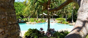 Cotton Beach 2 Bedroom Apartment with Private Rooftop