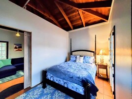 Apartamento de lujo, 1 habitación, mirando al mar | 1 dormitorio, sábanas de algodón egipcio, ropa de cama de alta calidad