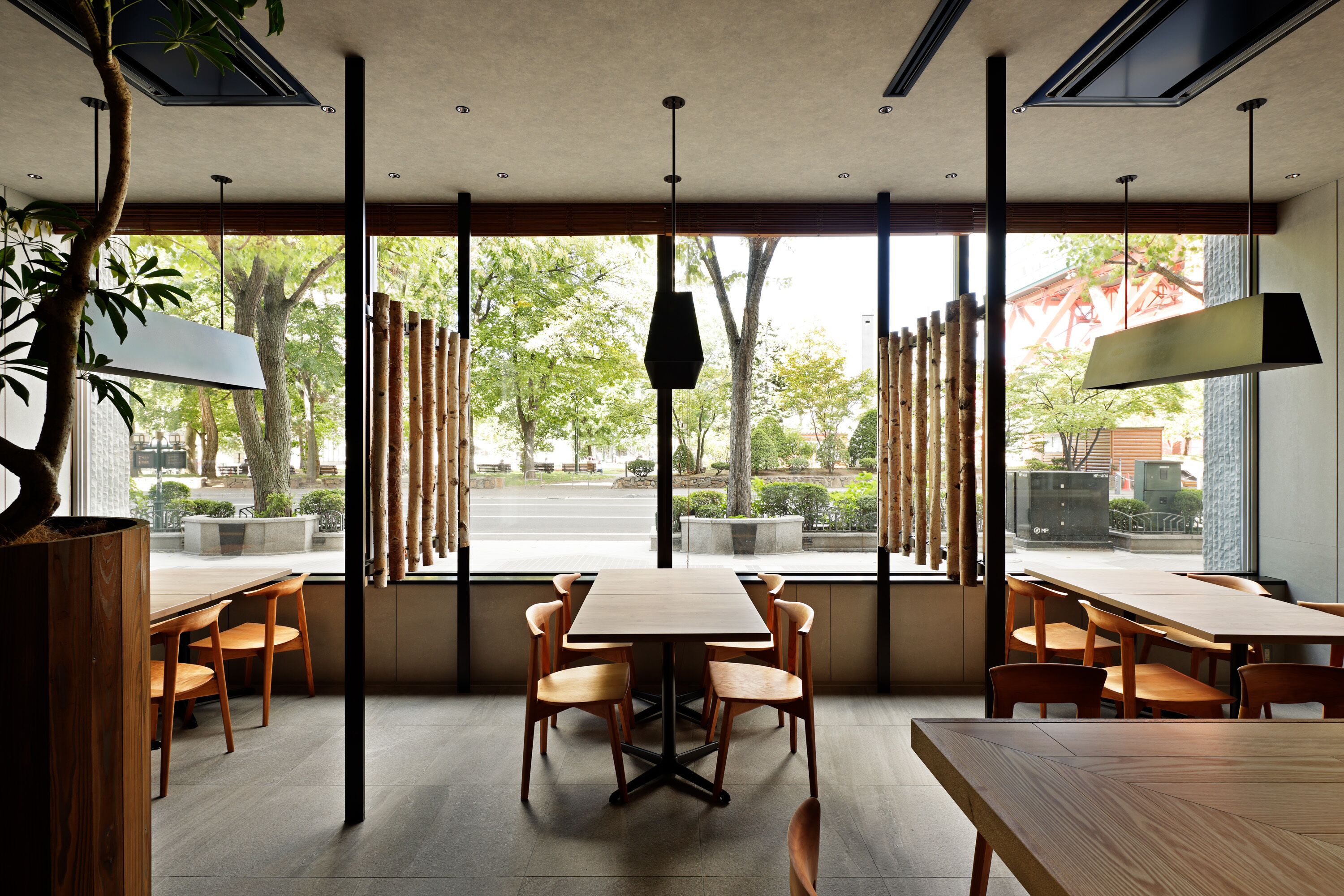 breakfast, lunch and dinner served