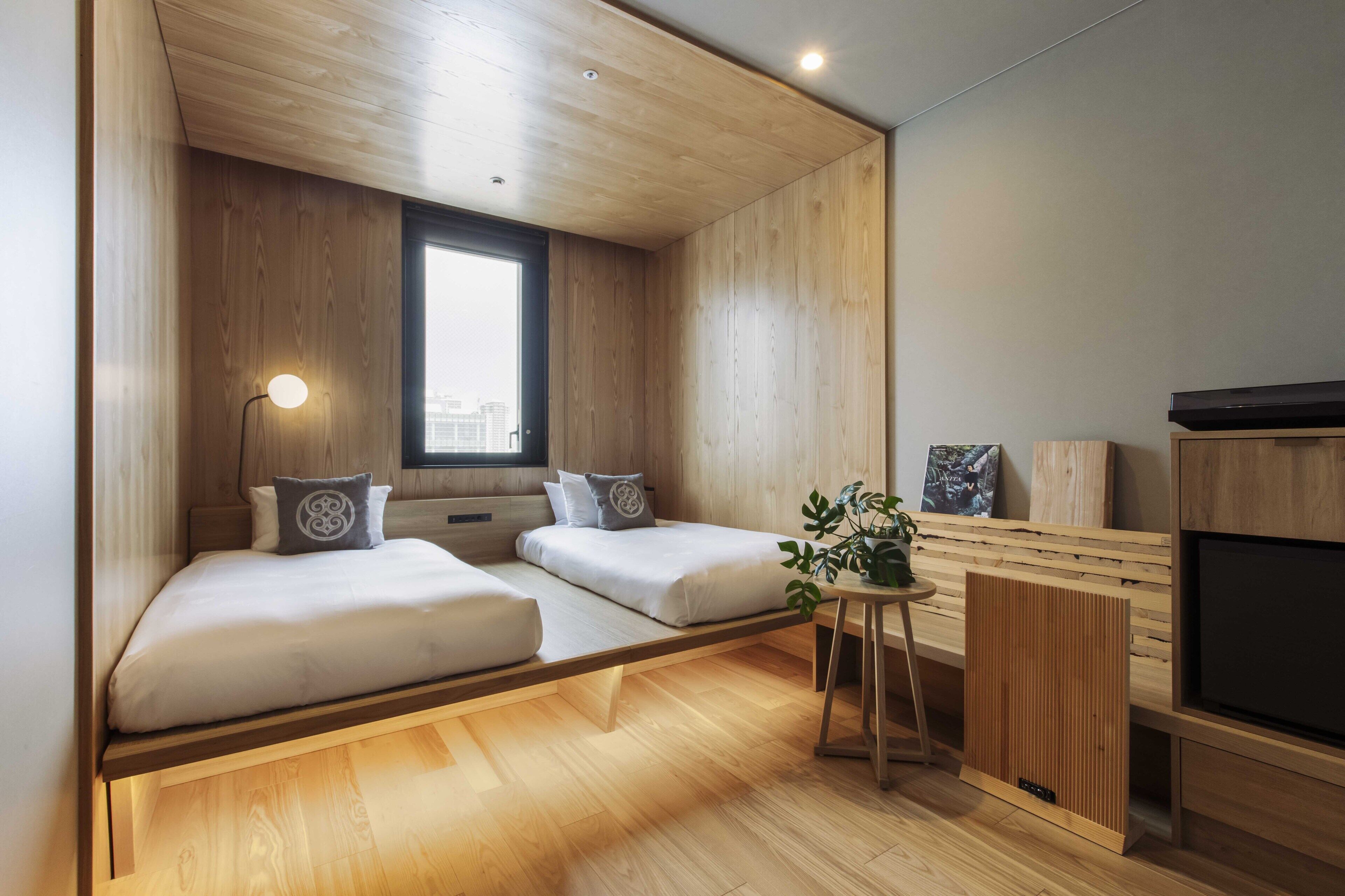 deluxe room, non smoking, park view (cabin floor, 9-11f) | 1 bedroom, down duvets, in-room safe, free wifi