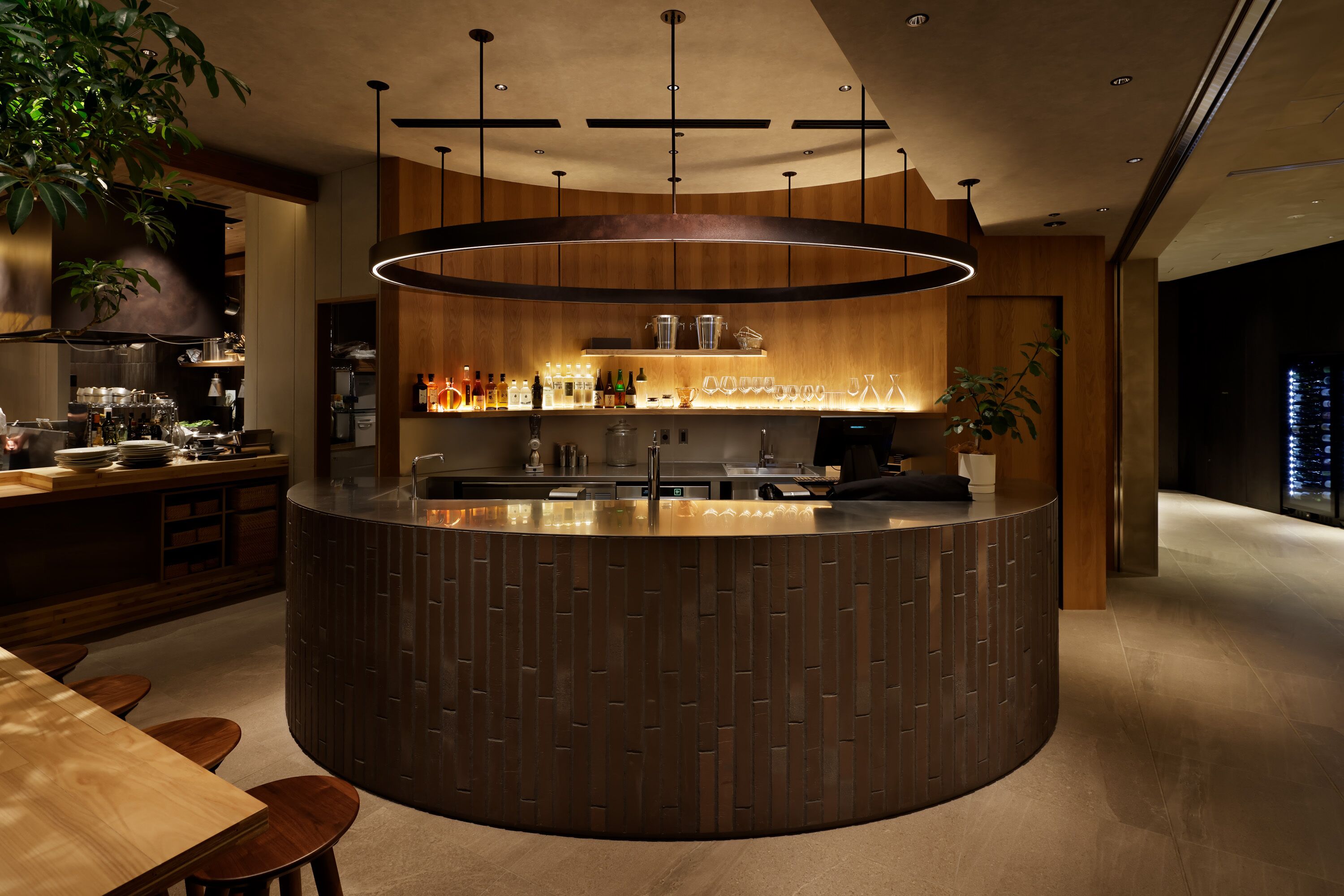 breakfast, lunch and dinner served