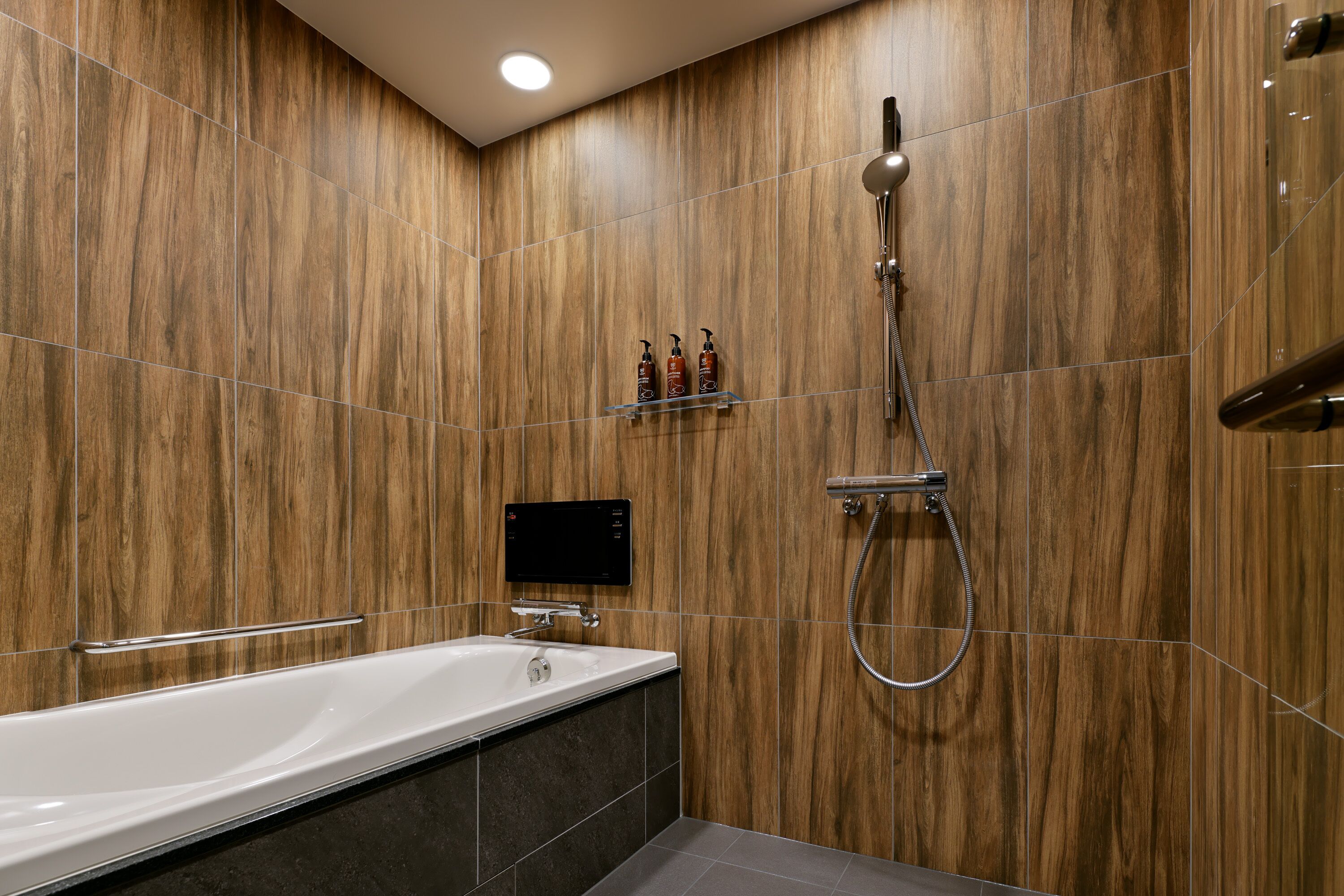 suite room, non smoking (11f) | bathroom | free toiletries, hair dryer, slippers, electronic bidet