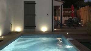室外泳池