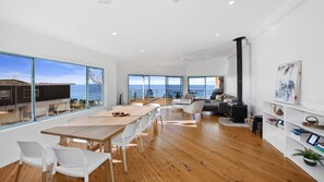 Interior - Ocean Vue - Stunning Views! (AVOCA BEACH)
