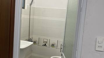 Standard Room | Bathroom | Shower, free toiletries, slippers