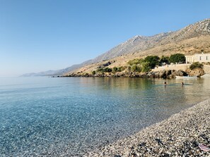Am Strand, Liegestühle, Strandtücher