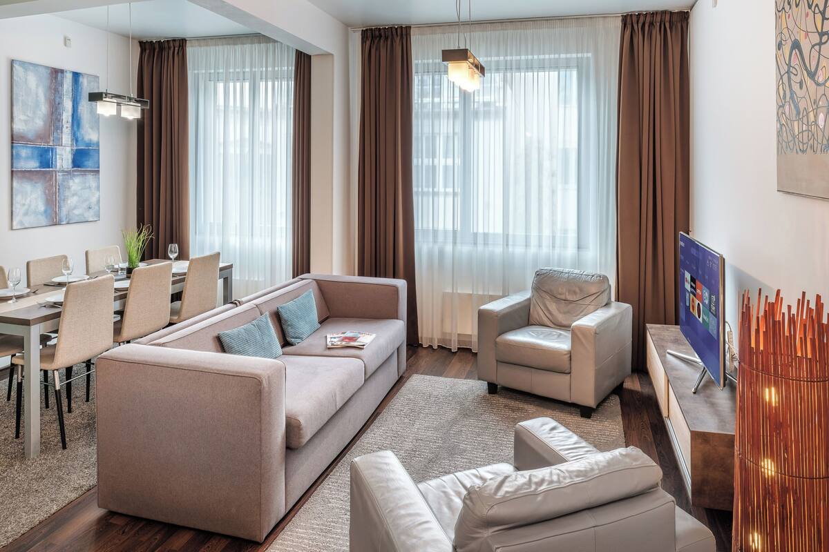 Luxury Apartment, 2 Bedrooms | Living area