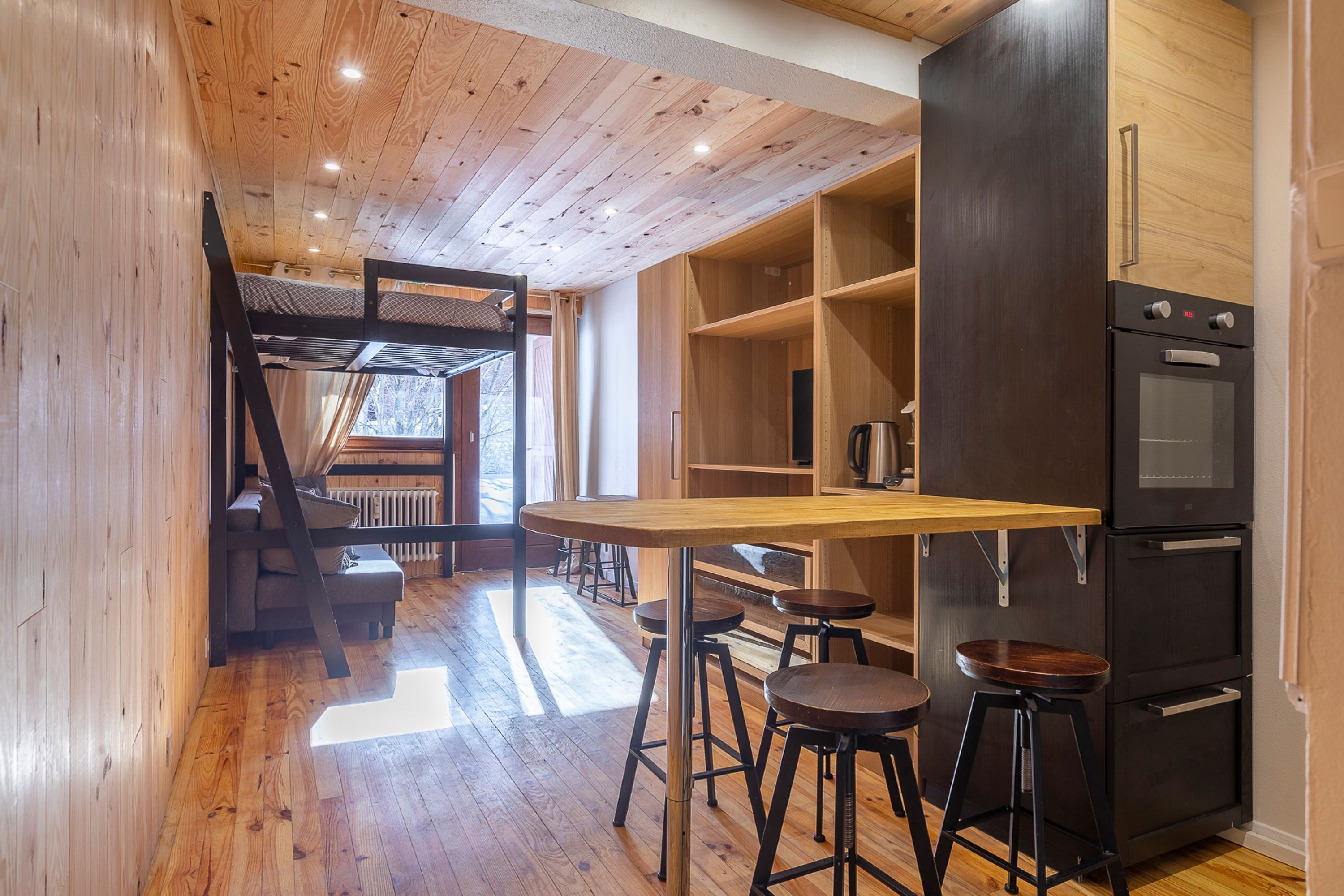 Estudio, baño privado, vistas a la montaña (Avec Jardin - App 17) | Cocina básica privada | Frigorífico, microondas, máquina de café espresso y hervidor eléctrico