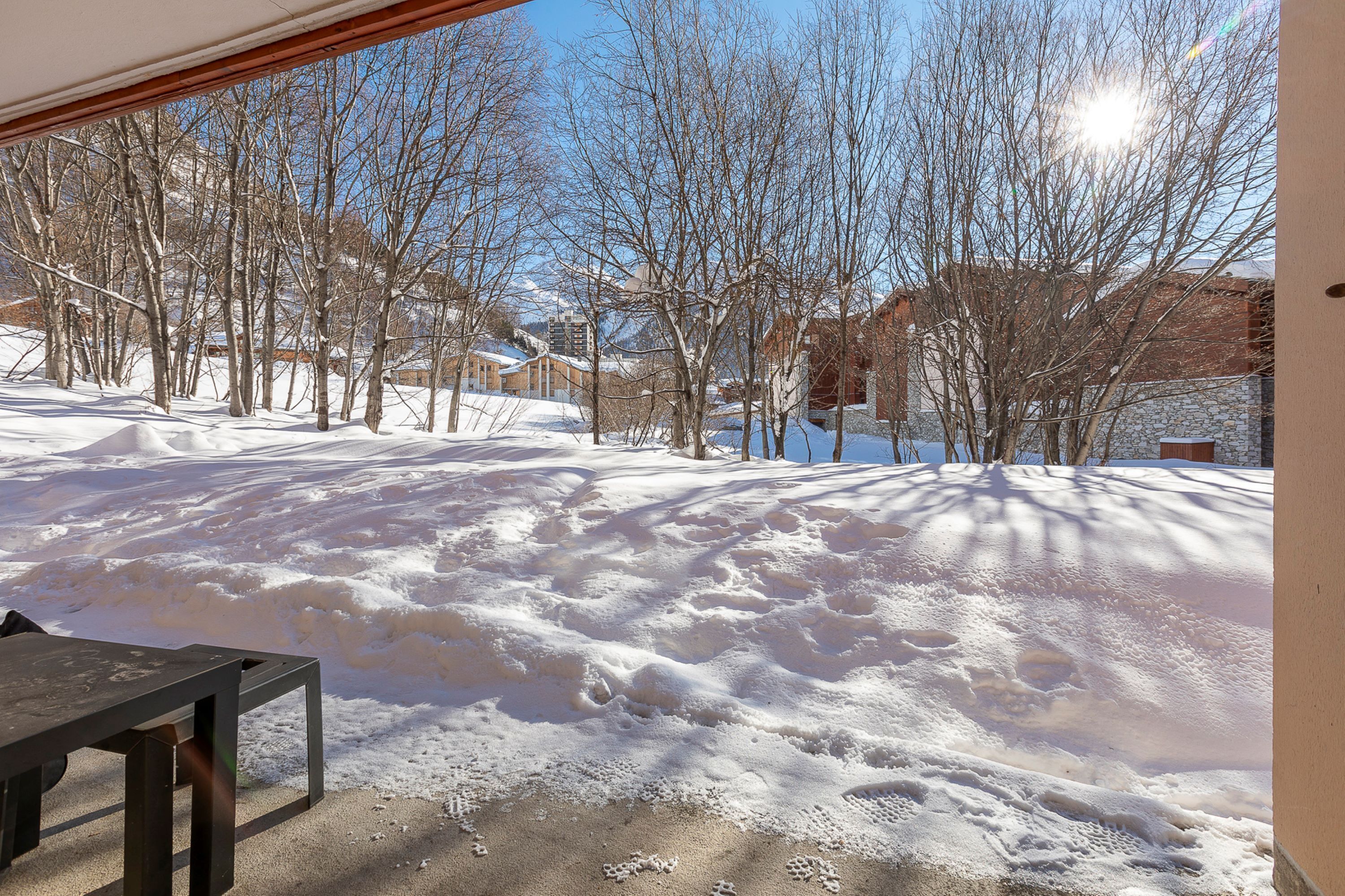 Studiolejlighed - eget badeværelse - bjergudsigt (Avec Jardin - App 17) | Terrasse/gårdhave