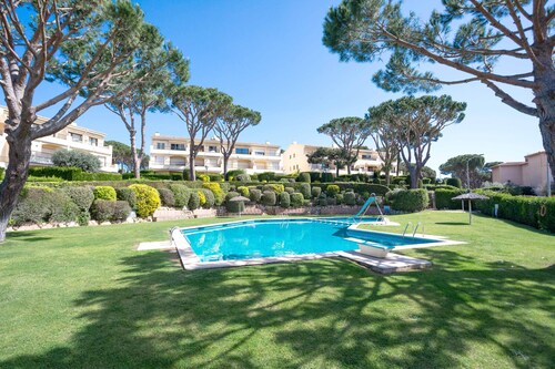 Bonita Casa CON Jardin Privado Y Piscina Comunitaria