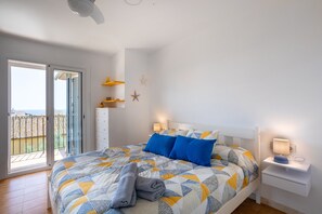 4 bedrooms, desk, iron/ironing board, WiFi - Bonita Casa CON Jardin Privado Y Piscina Comunitaria (Palafrugell)