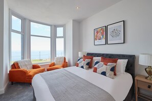 Casa | 3 quartos, individualmente decorados, individualmente mobiliados