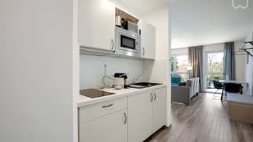 Business-Apartment | Eigene Küche | Kühlschrank, Mikrowelle, Herdplatte, Wasserkocher