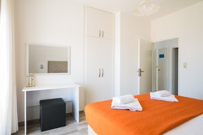 Apartment, Multiple Beds | 3 bedrooms, iron/ironing board, free WiFi, bed sheets