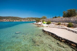 Apartment, 1 Queen Bed with Sofa bed | Property grounds - 2 - Modern Apartment With Garden, 80m From Beach (Marina)