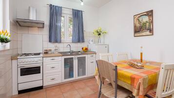 Apartment, 1 Queen-Bett und Schlafsofa | Eigene Küche | Kühlschrank, Ofen, Herdplatte, Geschirrspüler