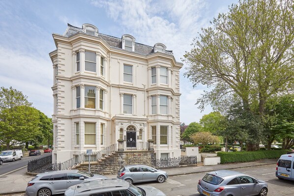 Exterior - Apartment 2 Easby Hall (Scarborough)