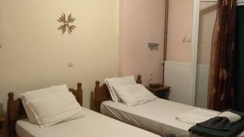 2 slaapkamers, een strijkplank/strijkijzer, gratis wifi, beddengoed