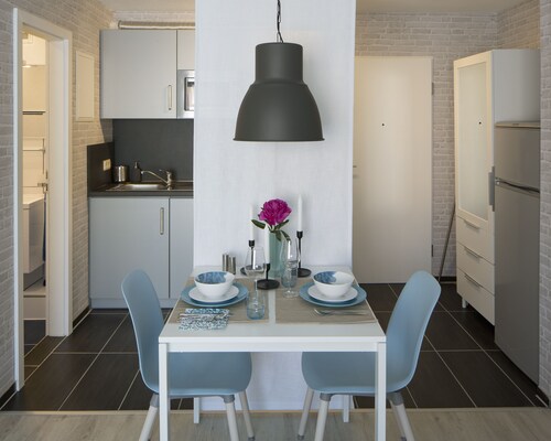 Exclusive apartment *incl. Netflix and parking*