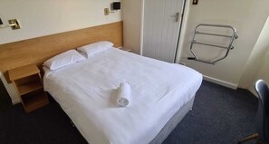 Basic Double Room - Bonnington Hotel (Bournemouth)