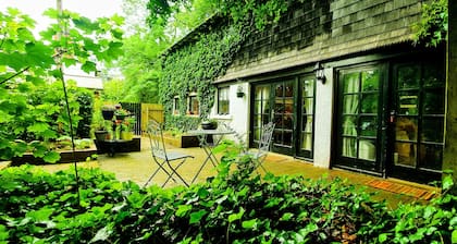 Charming Victorian Coach House