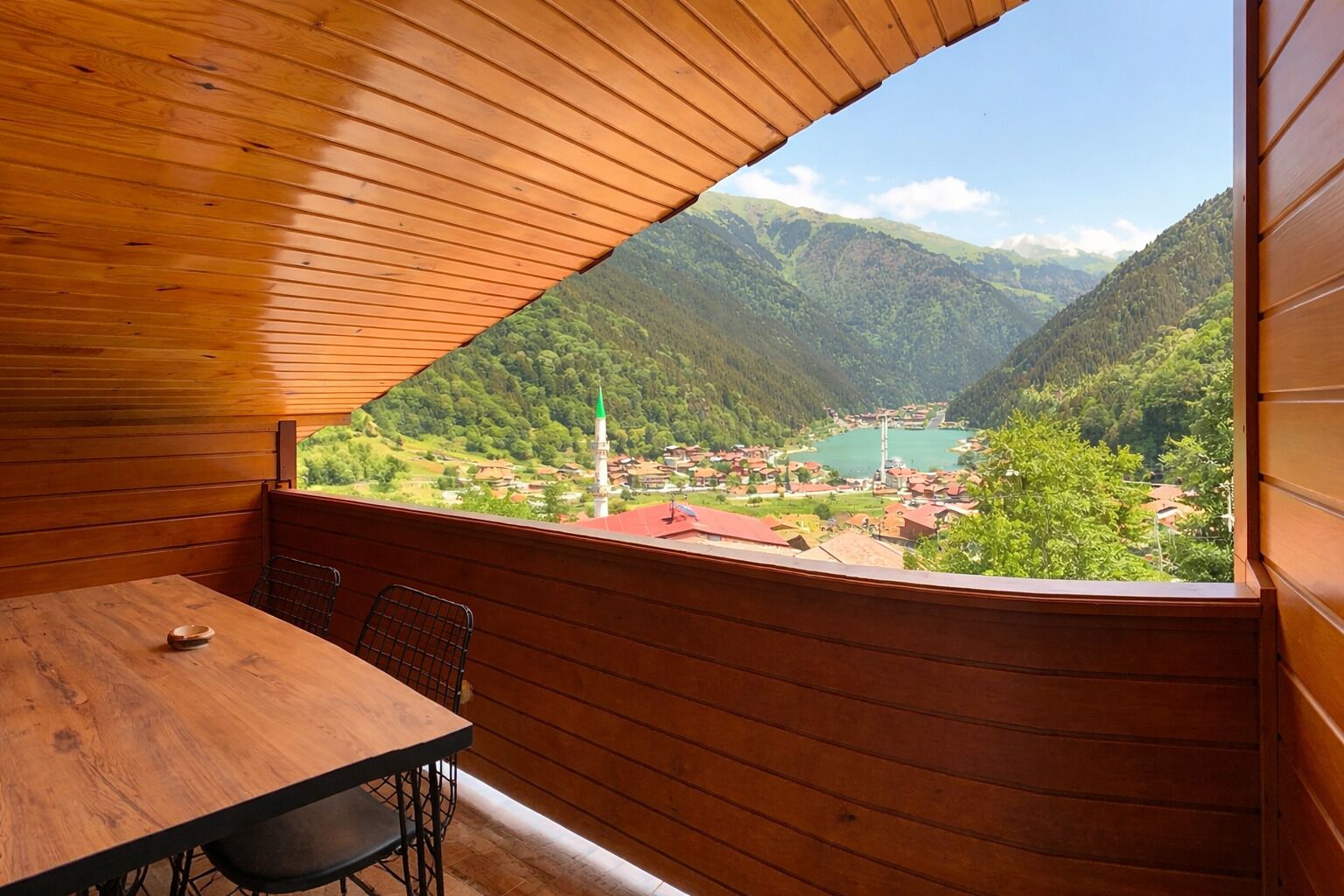 Lake View Penthouse Suite | View from property