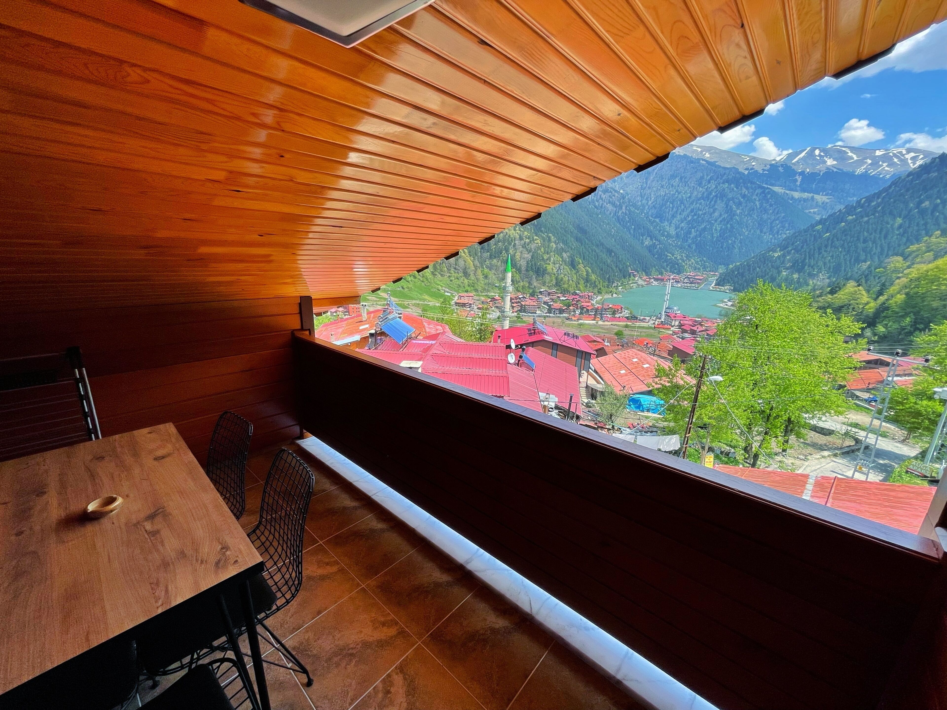 Lake View Penthouse Suite | Terrace/patio