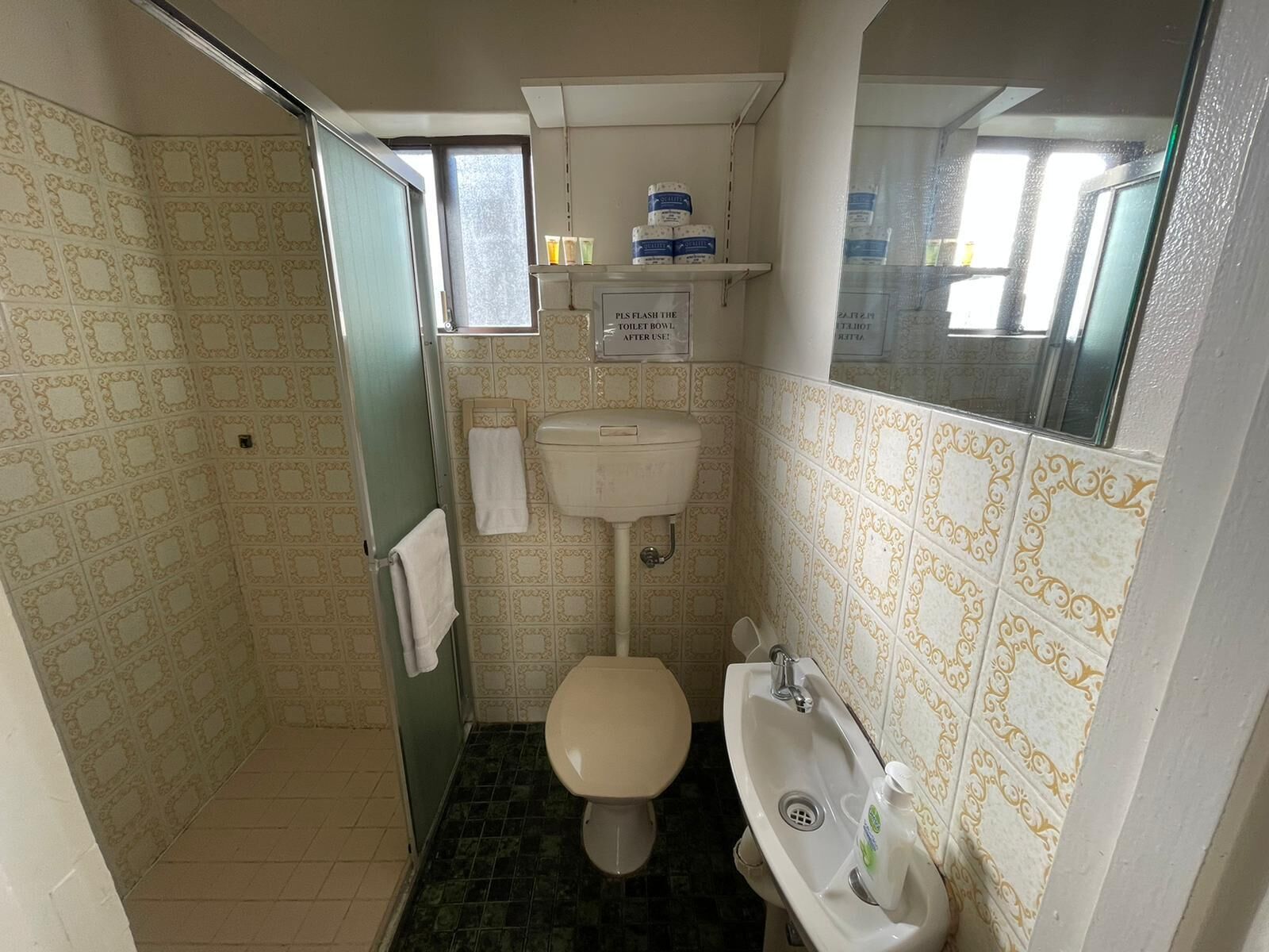 Group house 7 bedrooms — image 5