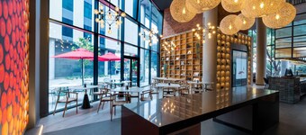Radisson RED Hotel, Johannesburg Rosebank