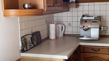 Kühlschrank, Herdplatte, Geschirrspüler